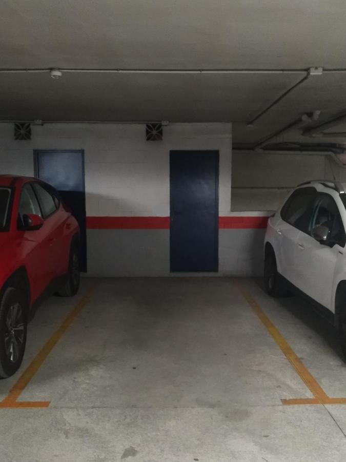 Malaga Yellow Duplex Free Parking And Terrace エクステリア 写真